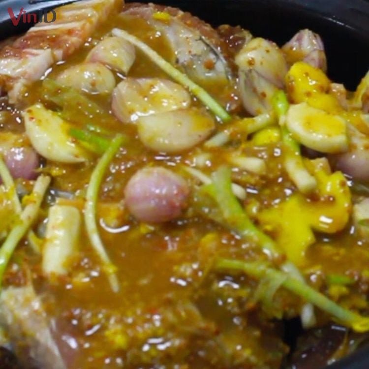 Ướp cá trắm với tương bần