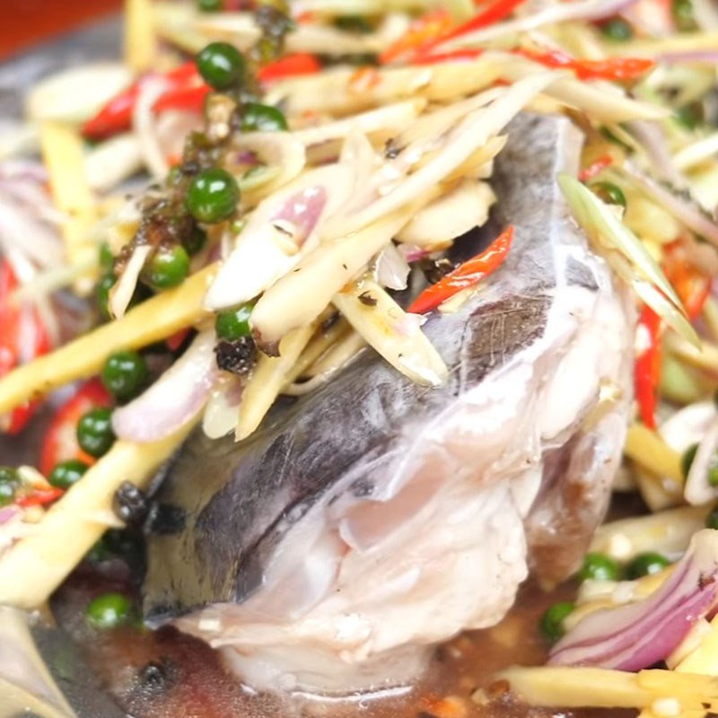 Ướp mắt cá ngừ đại dương hầm tiêu xanh