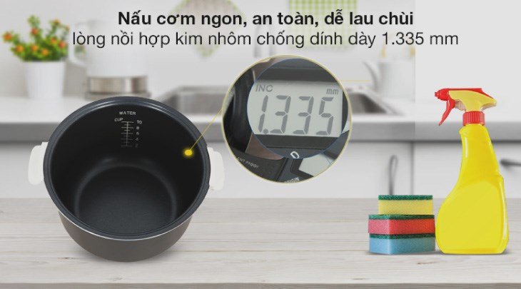 Vệ sinh nồi cơm điện bằng khăn ẩm