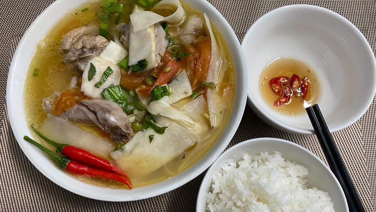 Vịt nấu măng chua chuẩn vị
