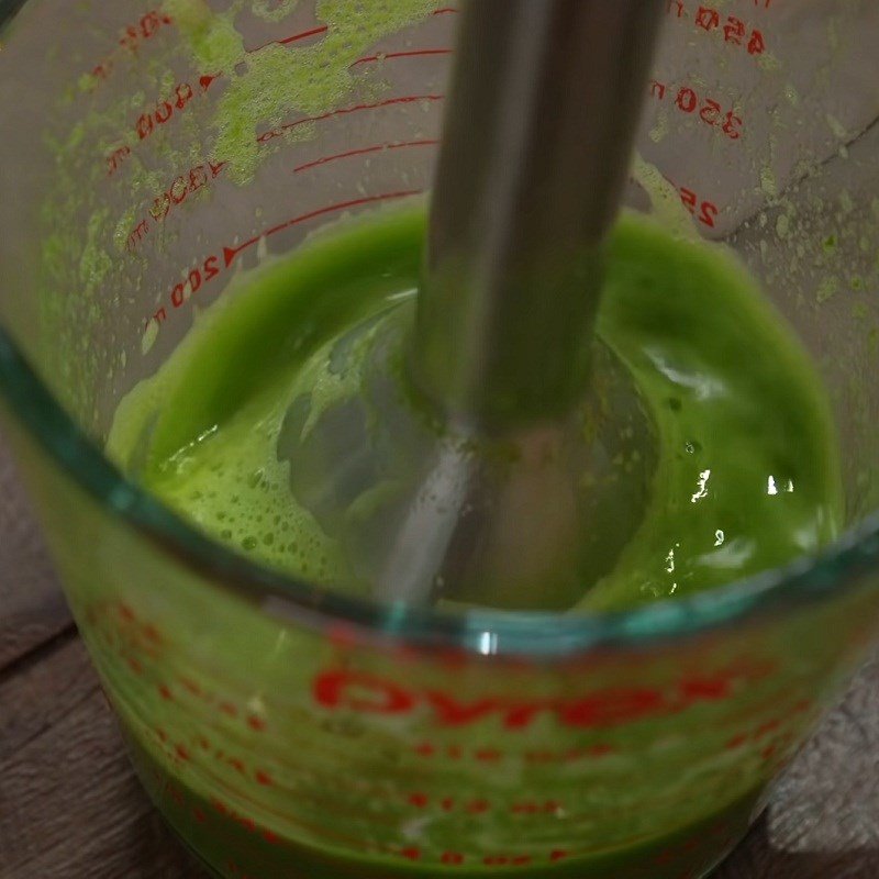 Xay rau bina chuẩn bị cho vỏ bánh tortilla xanh