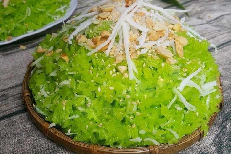 Xôi dừa lá dứa với màu xanh tự nhiên đẹp mắt