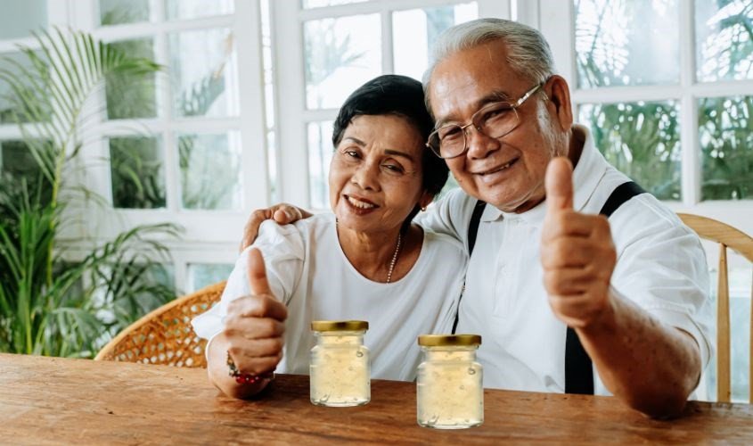 Yến sào bồi bổ sức khỏe người lớn tuổi, calo hợp lý