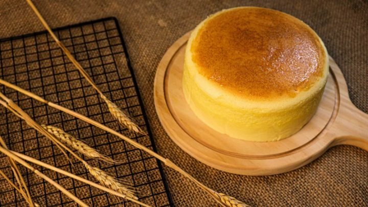 Bánh bông lan chứa calo