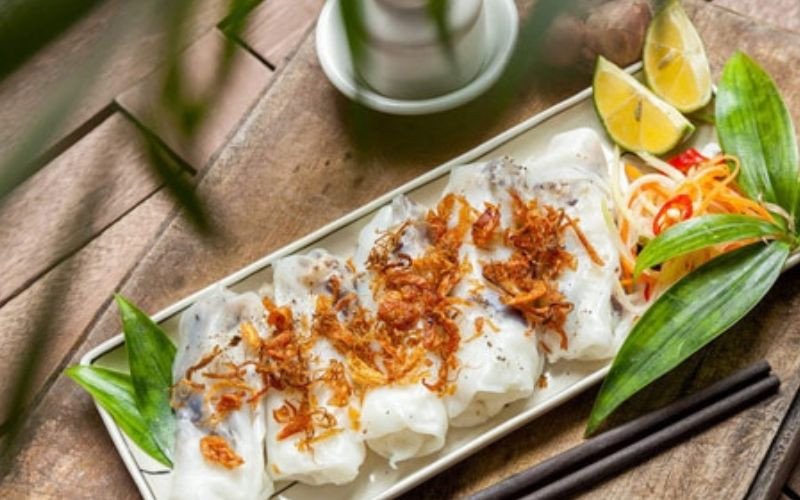 Bánh cuốn chay chứa tinh bột và protein từ đậu