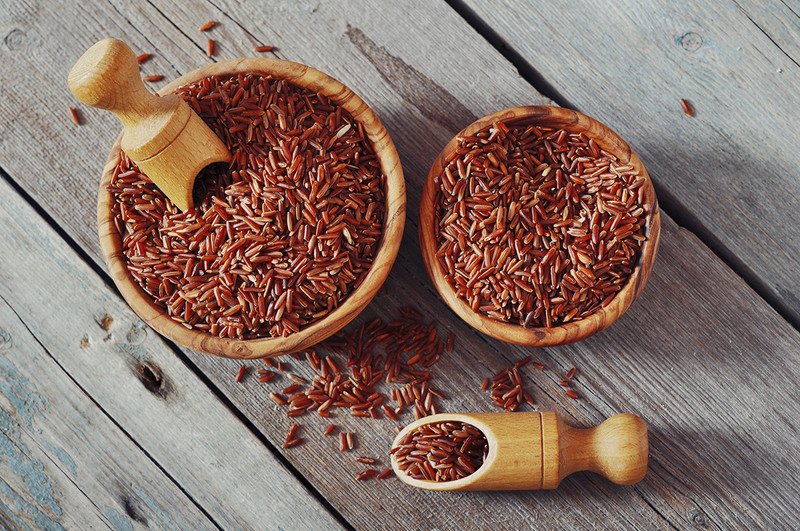 Bát cơm lứt nóng hổi cung cấp năng lượng