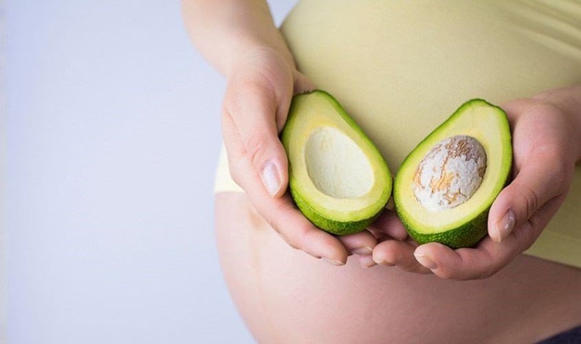 Bơ dầm sữa chua tốt cho phụ nữ mang thai