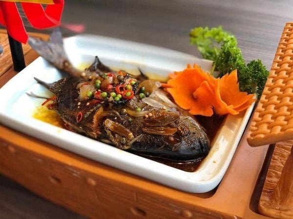 Cá dìa kho tiêu đậm đà, hấp dẫn cho bữa cơm gia đình