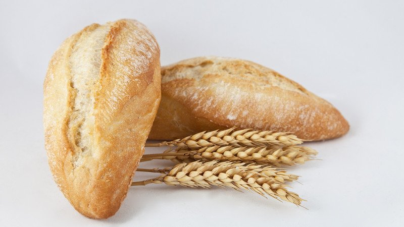 Các thành phần cơ bản của một ổ bánh mì chả cá trứng