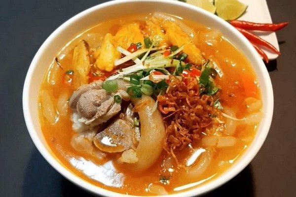 Cách làm bánh canh cua giò heo