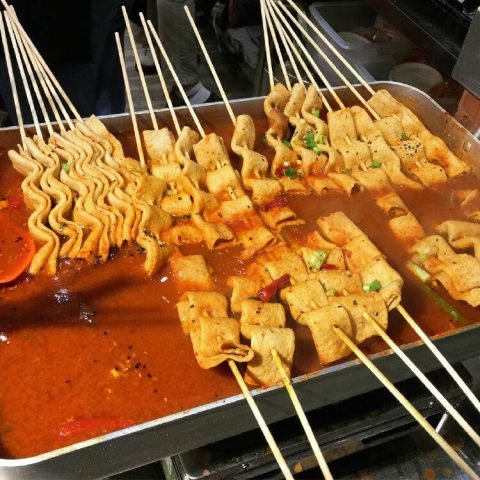 Chả Cá Hàn Quốc Bao Nhiêu Calo? Phân Tích Dinh Dưỡng Chuẩn Chả cá Hàn Quốc Odeng thơm ngon