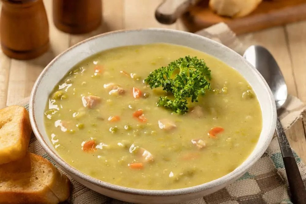 Cháo gà phô mai cho bé bổ sung canxi