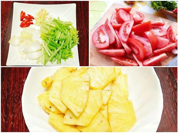 Dứa, cà chua, hành tây và cần tây thái miếng sẵn sàng cho món xào hấp dẫn
