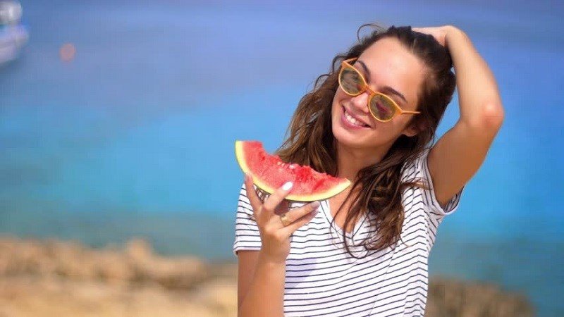 Dưa hấu đỏ tươi, giàu dưỡng chất