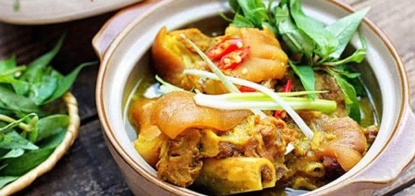 Giả cầy ăn kèm rau sống