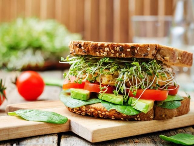 Hàm lượng calo trong bánh mì sandwich trắng