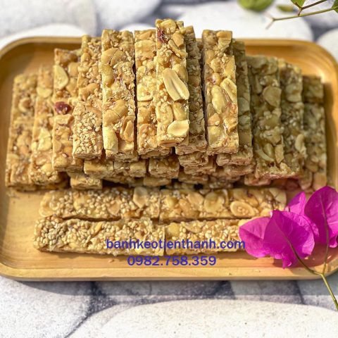 Kẹo lạc vừng truyền thống Nam Định thơm ngon, béo bùi