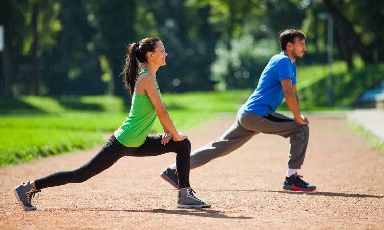Kết hợp ăn uống điều độ với tập luyện đều đặn để đốt cháy năng lượng