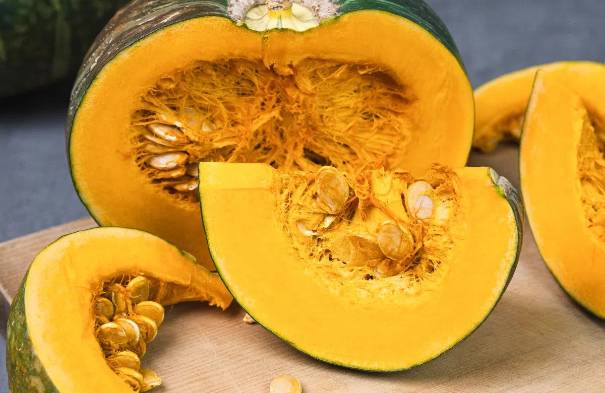 Lợi ích sức khỏe từ món canh bí đỏ nấu xương