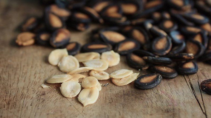 Lựa chọn hạt dưa chất lượng, có nguồn gốc rõ ràng giúp đảm bảo an toàn vệ sinh thực phẩm và sức khỏe người dùng.