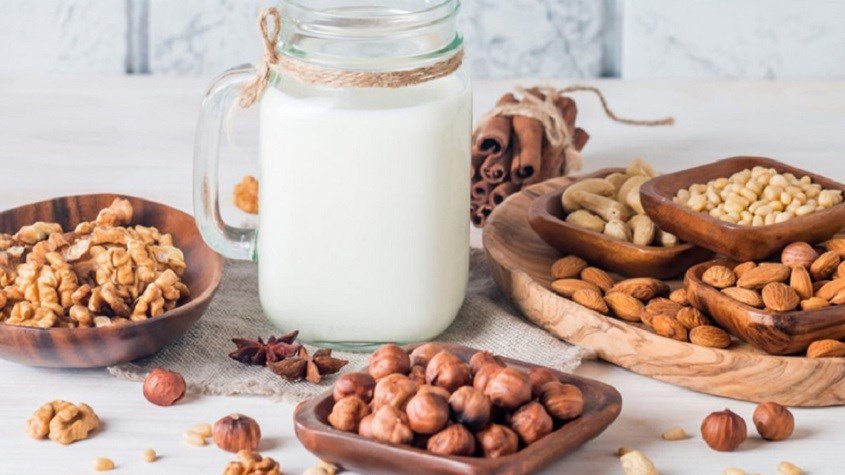Lượng chất xơ trong sữa óc chó giúp hệ tiêu hóa làm việc tốt hơn, ngăn ngừa táo bón