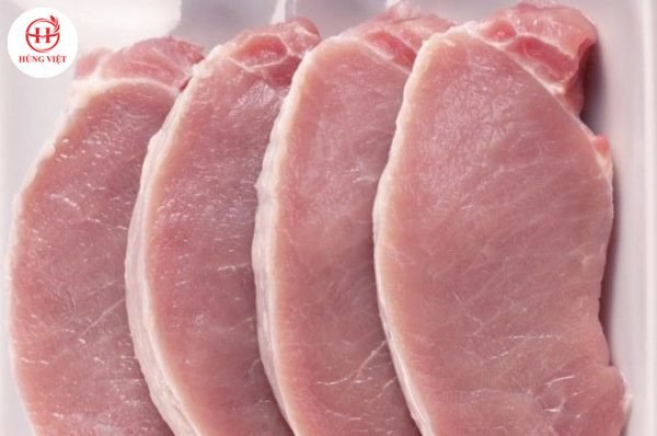 Mô tả cách chọn thịt heo làm nem chua tươi ngon