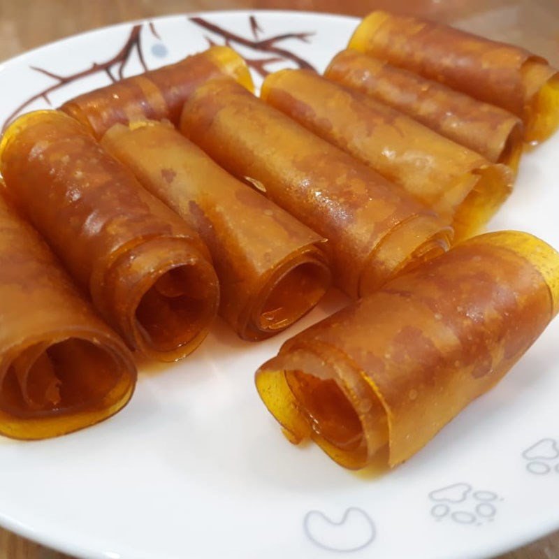 Món bánh tráng xoài dẻo mềm, chua ngọt hấp dẫn