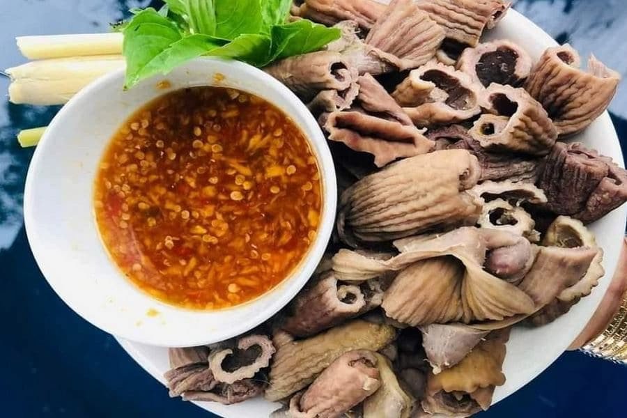 Món bao tử cá ngừ xào dưa chua