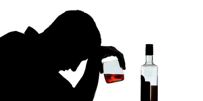Người thưởng thức rượu gạo có chừng mực