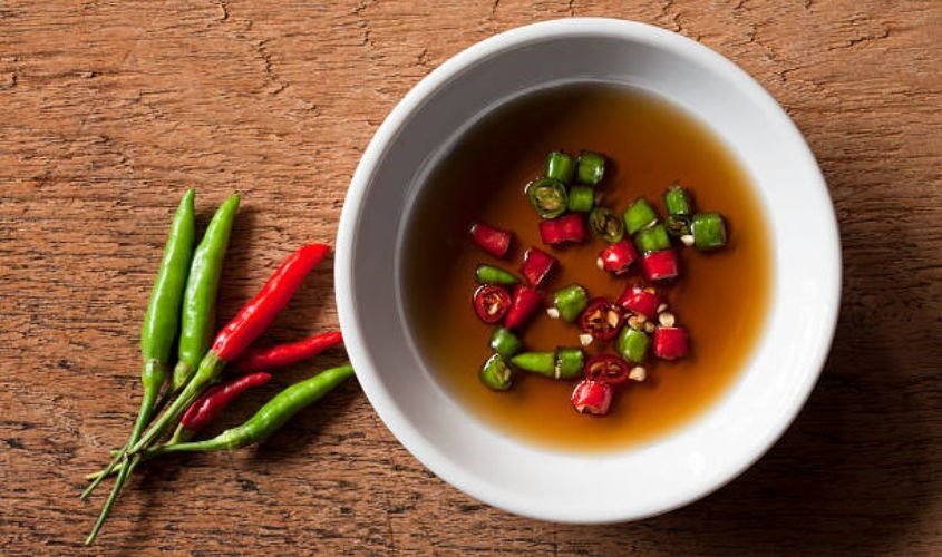 Nước mắm hảo hạng tăng hương vị cho món ăn và giúp khử mùi tanh hiệu quả