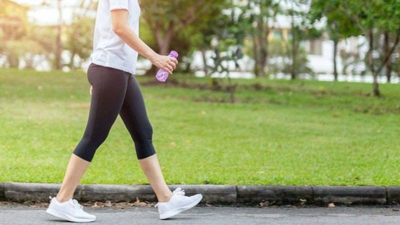 Tập thể dục buổi sáng kết hợp ăn sữa chua nếp cẩm giúp đốt cháy calo
