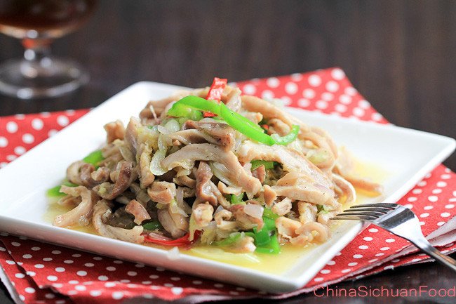 Thành phẩm dạ dày xào giòn vàng óng, sẵn sàng thưởng thức