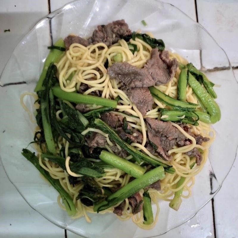 Thành phẩm mì trứng xào thịt bò