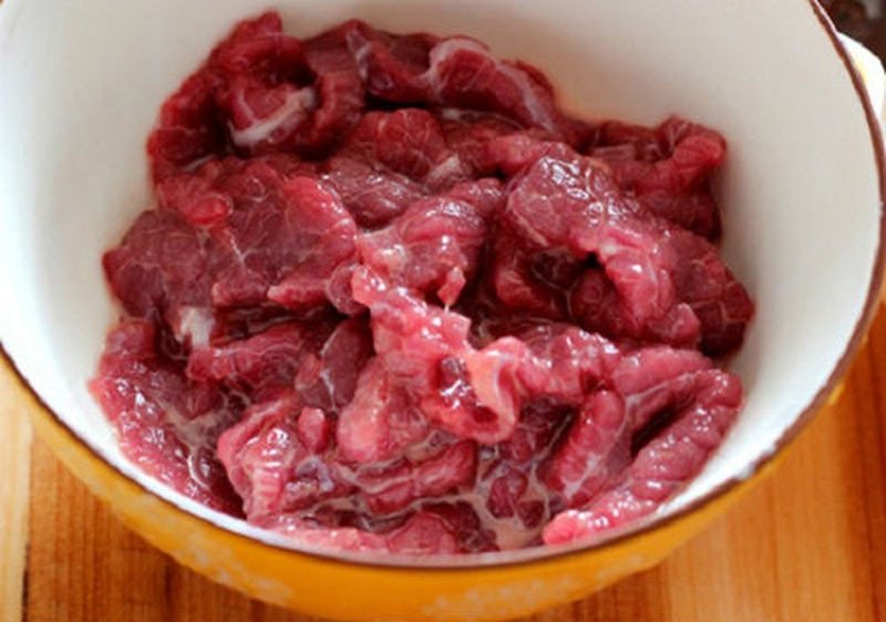 Thịt ngựa xào hành tây ngon miệng