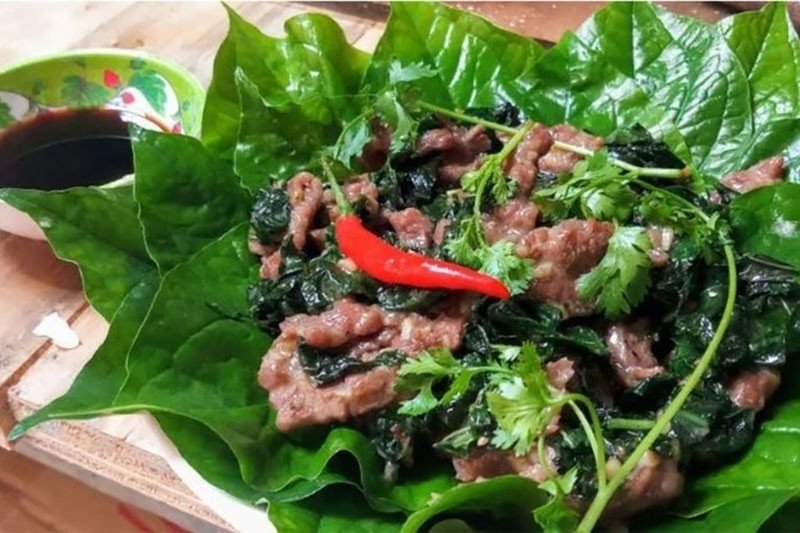 Thịt ngựa xào lá lốt dân dã mà thơm ngon