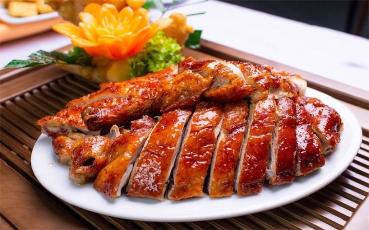 Vịt nướng bao nhiêu calo? Phân tích dinh dưỡng
