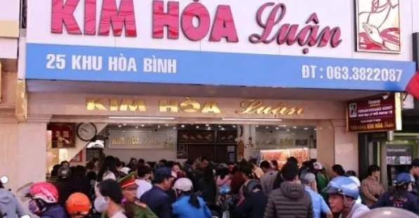 Tiệm Vàng Kim Hòa Luận: Định Hướng Tương Lai Ngành Vàng 2026 Biểu đồ giá vàng ảnh hưởng đến tiệm vàng Kim Hòa Luận