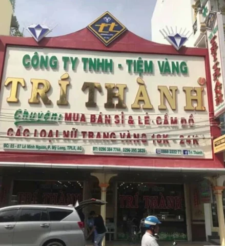 Cận cảnh vẻ đẹp tinh xảo của trang sức vàng tại Tiệm Vàng Trí Thành