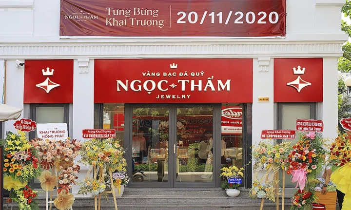 Tiệm Vàng Ngọc Thẫm: Định Vị Thương Hiệu Vàng Trang Sức Hàng Đầu 2026 Cửa hàng Tiệm Vàng Ngọc Thẫm sang trọng
