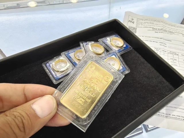 Giá trị của 5 phân vàng 18k 2026 và các yếu tố ảnh hưởng
