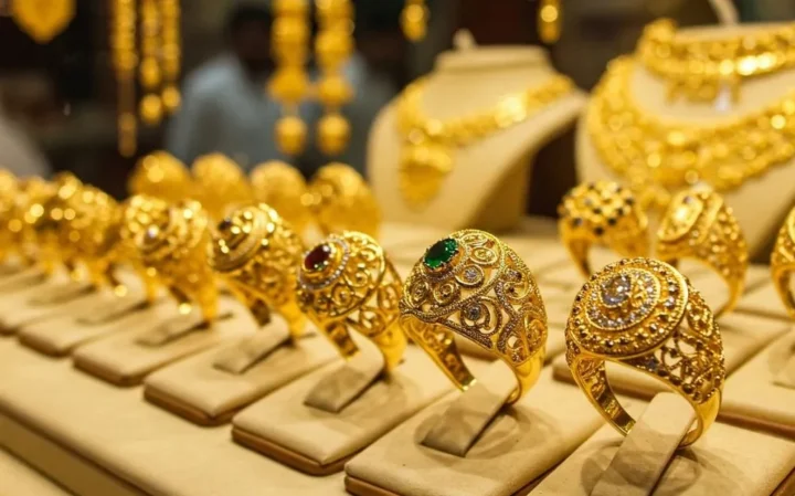 Lời khuyên đầu tư vàng 980