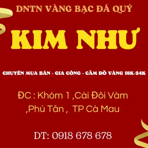 Nghệ nhân đang làm việc với trang sức