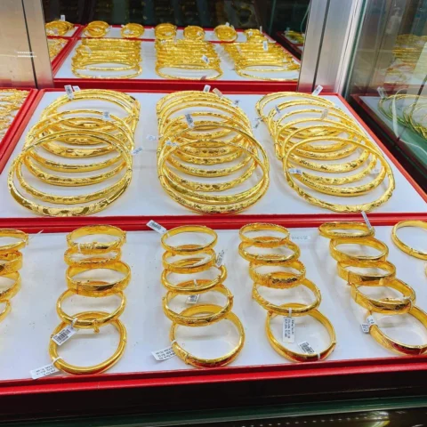 So sánh giá vàng 9999 tại Nghệ An và các tỉnh khác