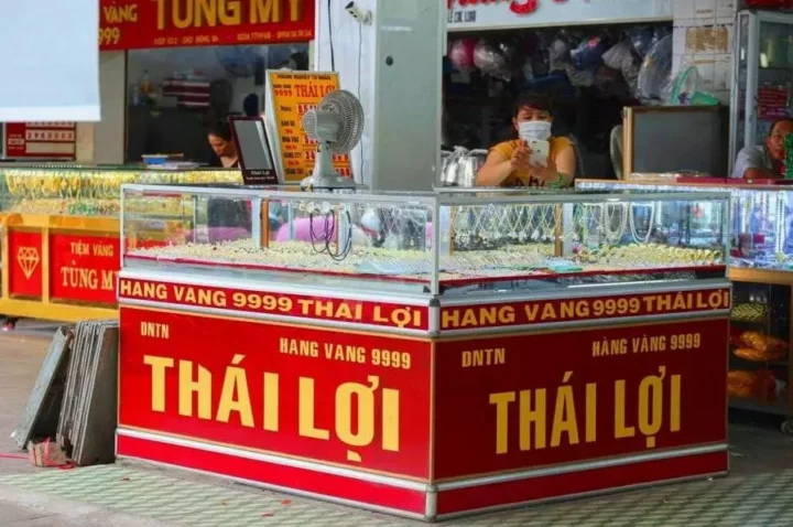 Giá Vàng ở Huế Hôm Nay: Cập Nhật & Phân Tích Chi Tiết 2026 Tiệm vàng Thái Lợi tại Huế