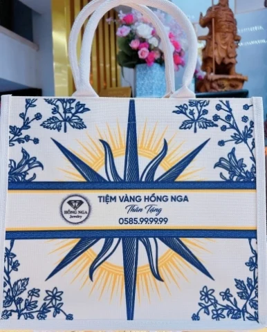 Tiệm Vàng Hồng Nga 2026: Bí Quyết Đầu Tư Vàng Sinh Lời Trang sức vàng tại tiệm vàng Hồng Nga