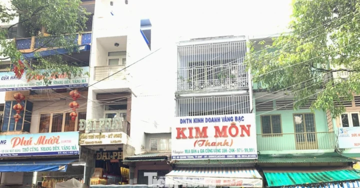 Trang sức vàng tại Tiệm Vàng Kim Môn