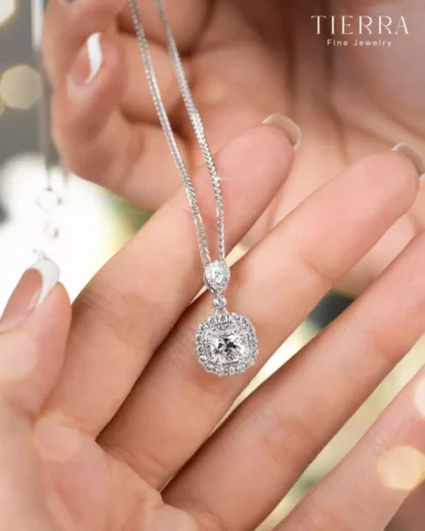 Giá Vàng Trắng 18K 2026: Dự Báo Biến Động & Lời Khuyên Đầu Tư Trang sức vàng trắng 18K tinh xảo