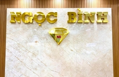 Vàng Ngọc Bích: Biểu Tượng Sang Trọng và Ý Nghĩa Phong Thủy 2026 Vẻ đẹp tinh xảo của trang sức Vàng Ngọc Bích